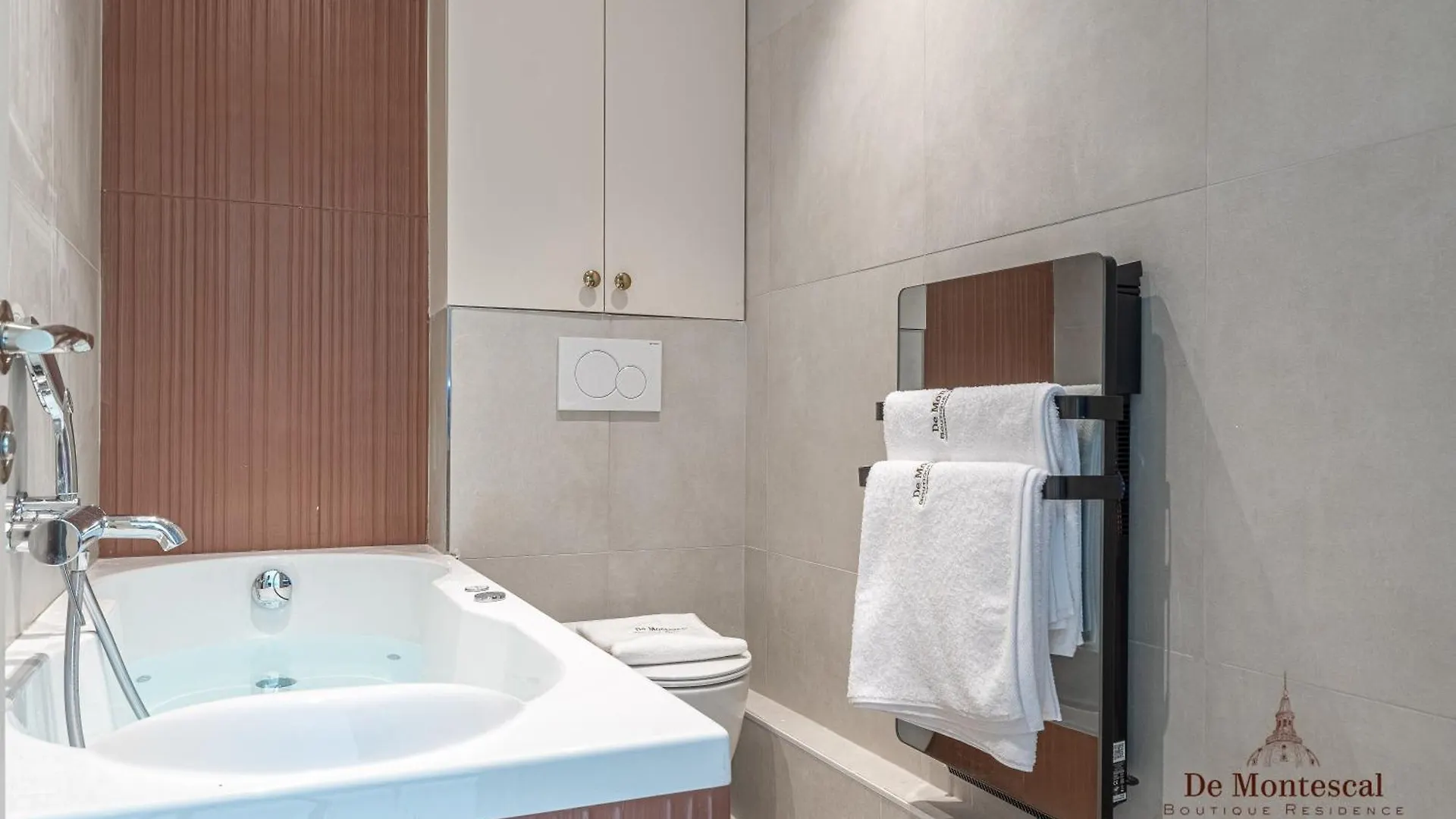 De Montescal - Hot Tub And Ac Cosy Apartment A Prime Location 40M2 Paris France