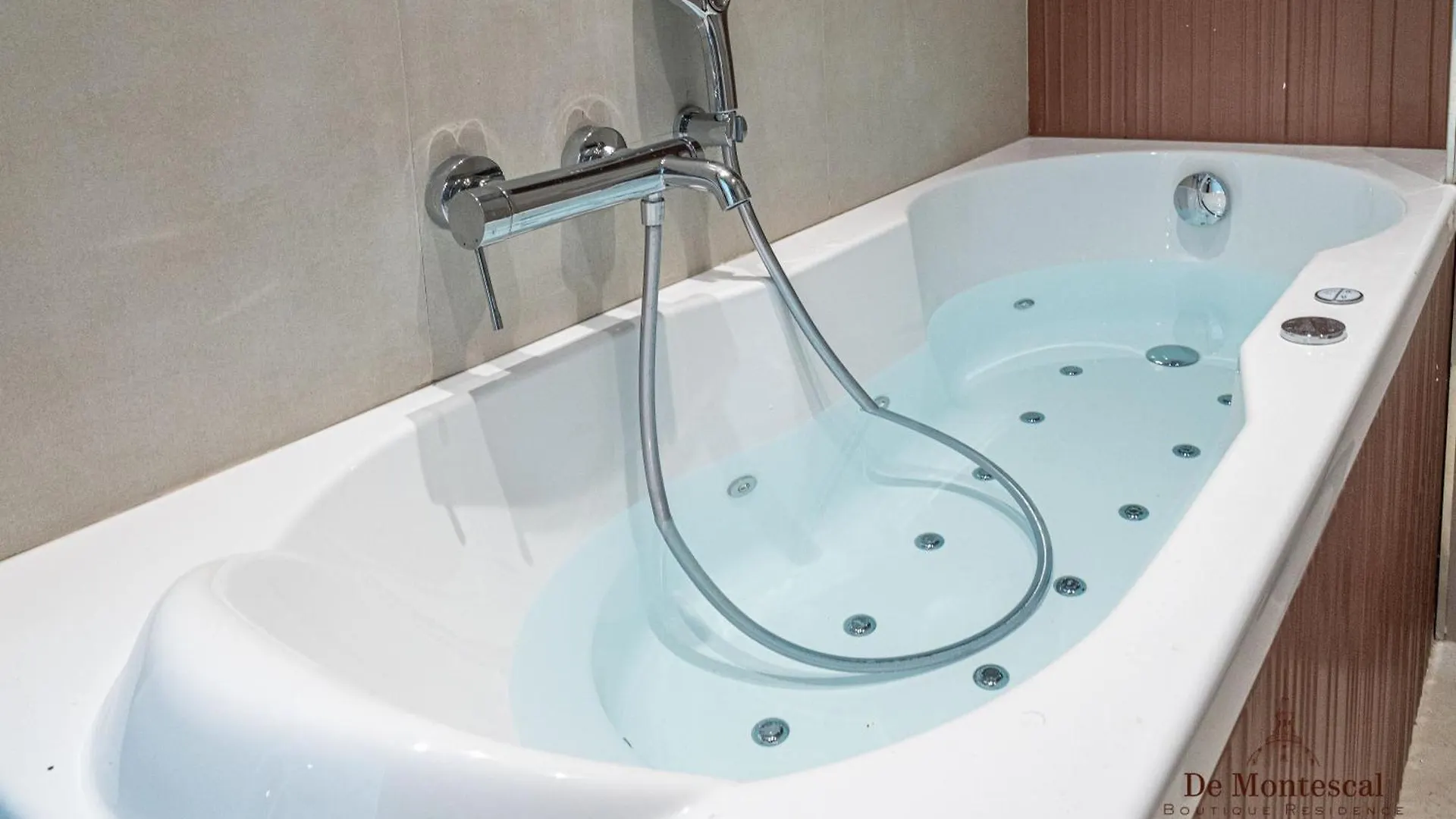 De Montescal - Hot Tub And Ac Cosy Apartment A Prime Location 40M2 Paris