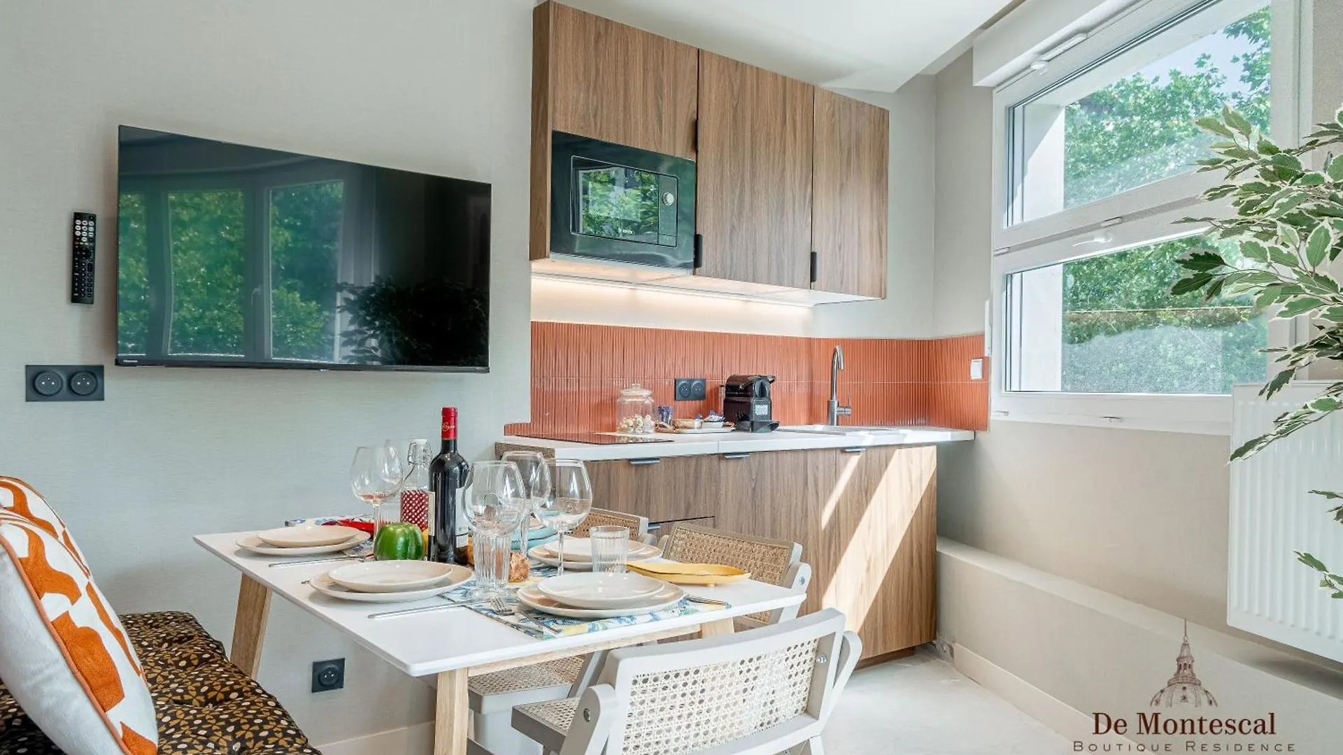 De Montescal - Hot Tub And Ac Cosy Apartment A Prime Location 40M2 Paris 0*,