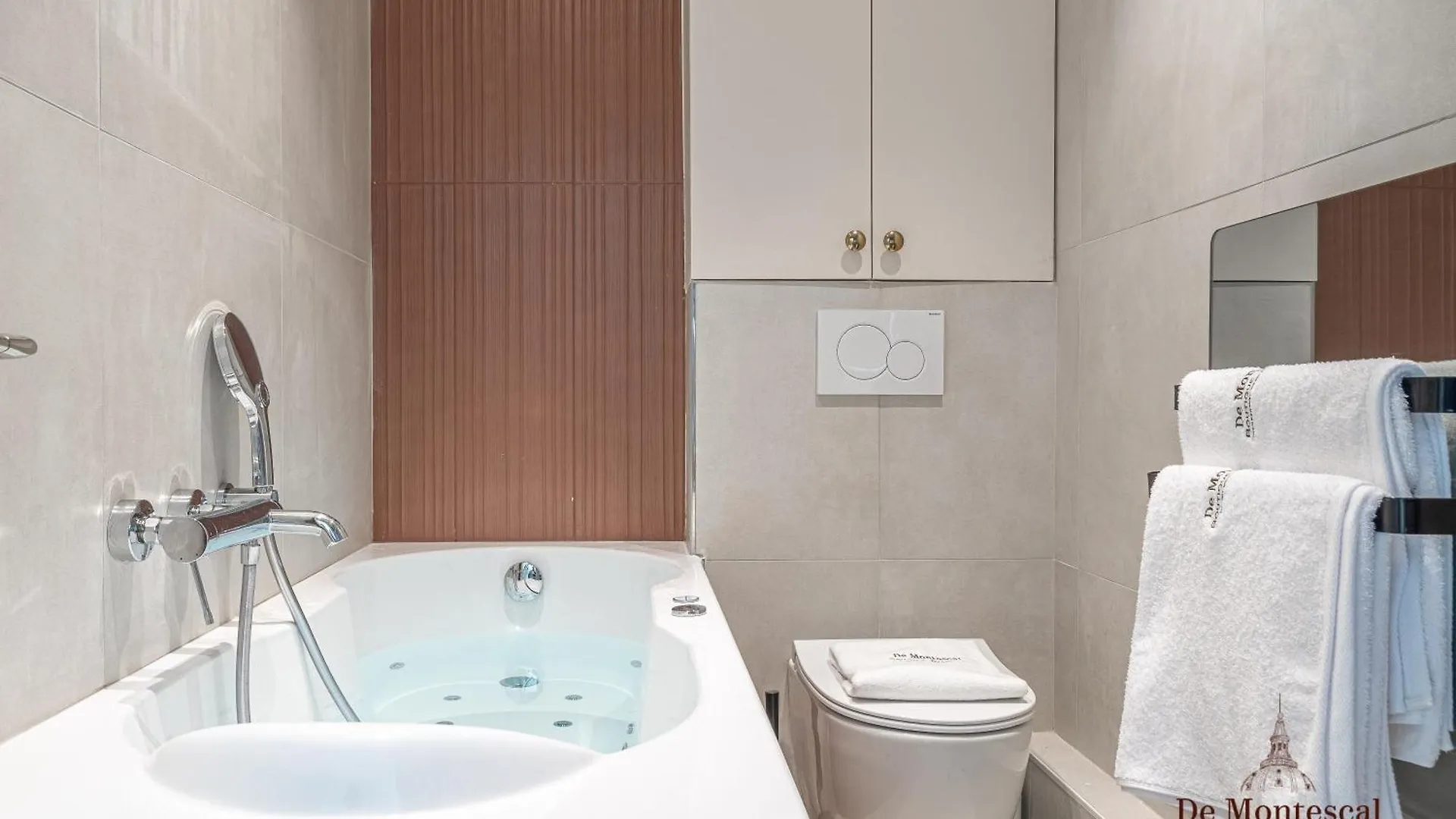 De Montescal - Hot Tub And Ac Cosy Apartment A Prime Location 40M2 Paris France