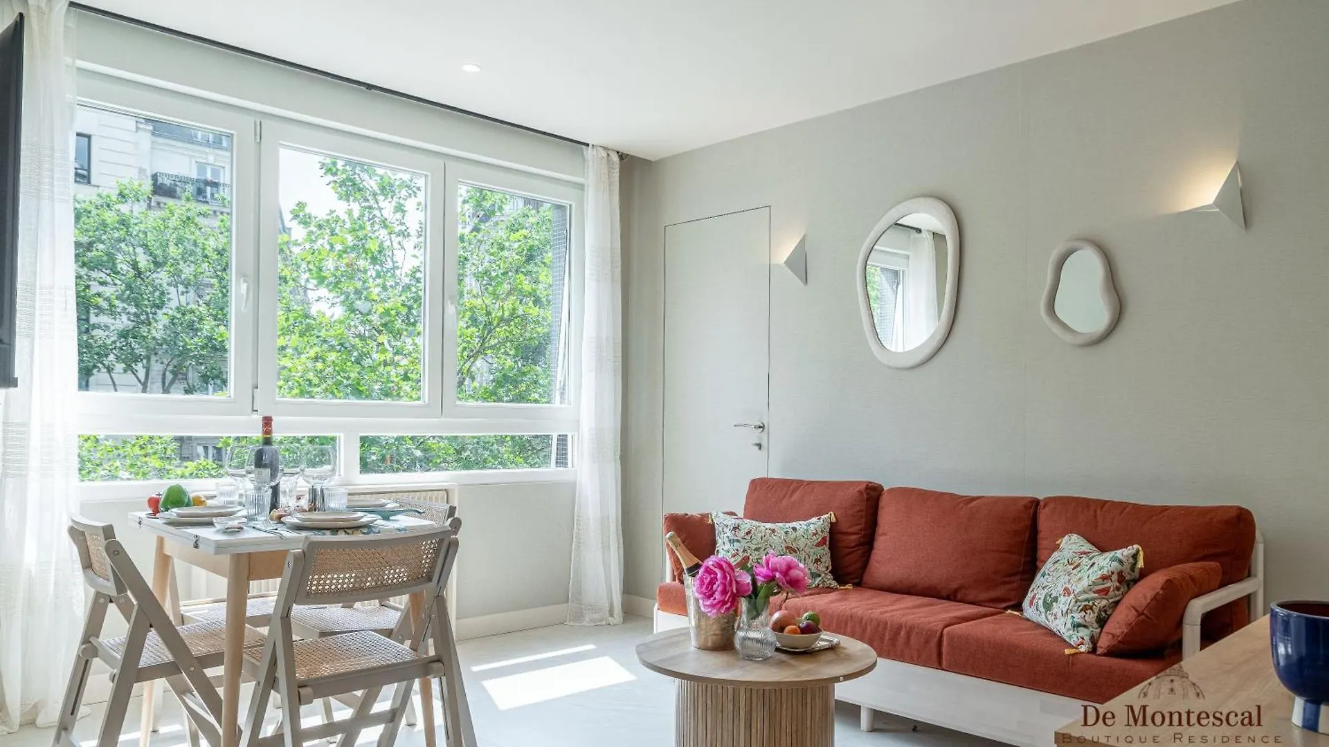 De Montescal - Hot Tub And Ac Cosy Apartment A Prime Location 40M2 Paris 0*,  France