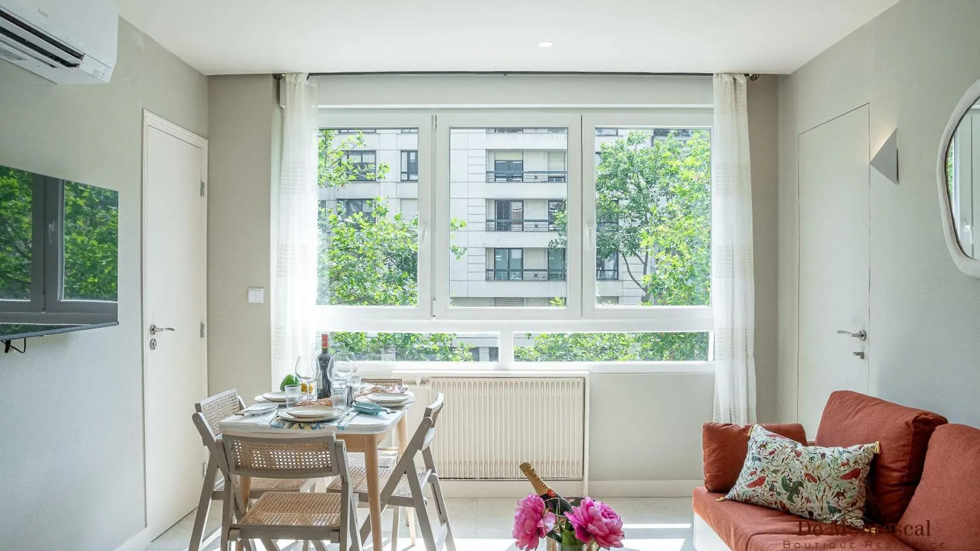 De Montescal - Hot Tub And Ac Cosy Apartment A Prime Location 40M2 Paris France