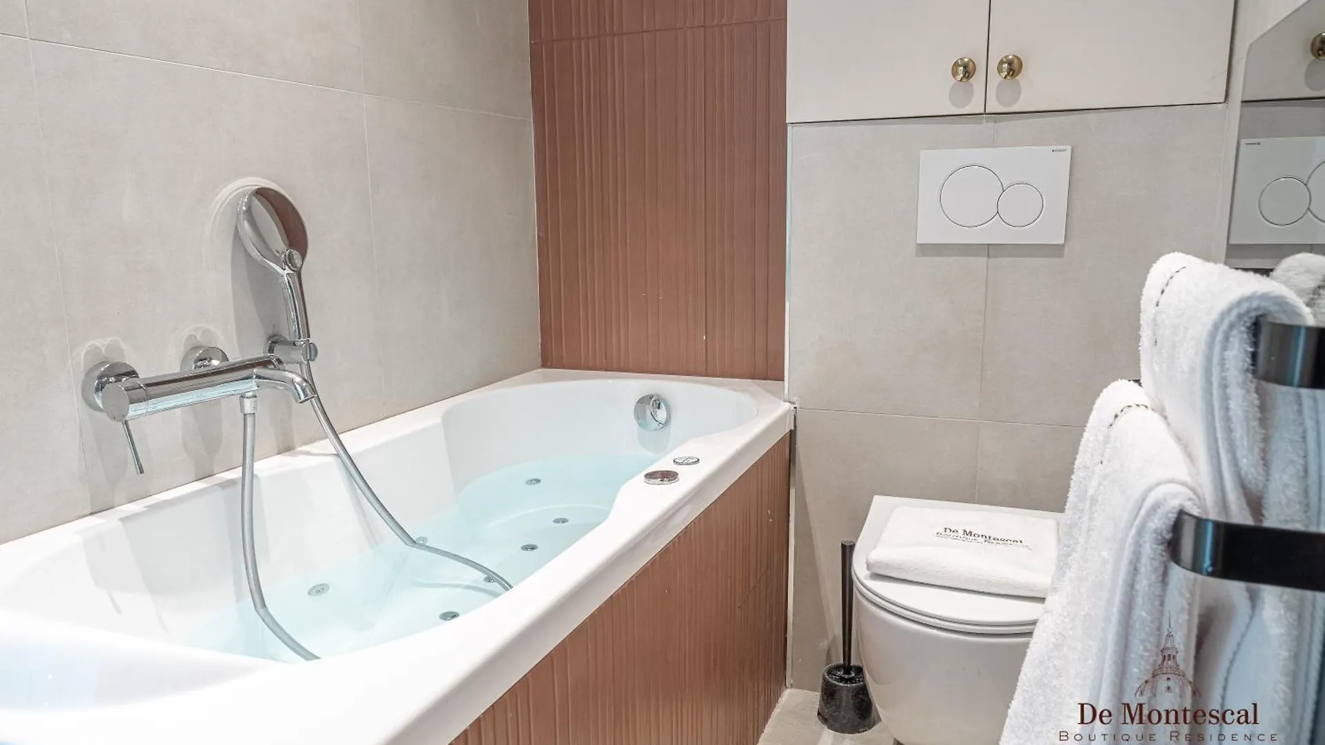 De Montescal - Hot Tub And Ac Cosy Apartment A Prime Location 40M2 Paris