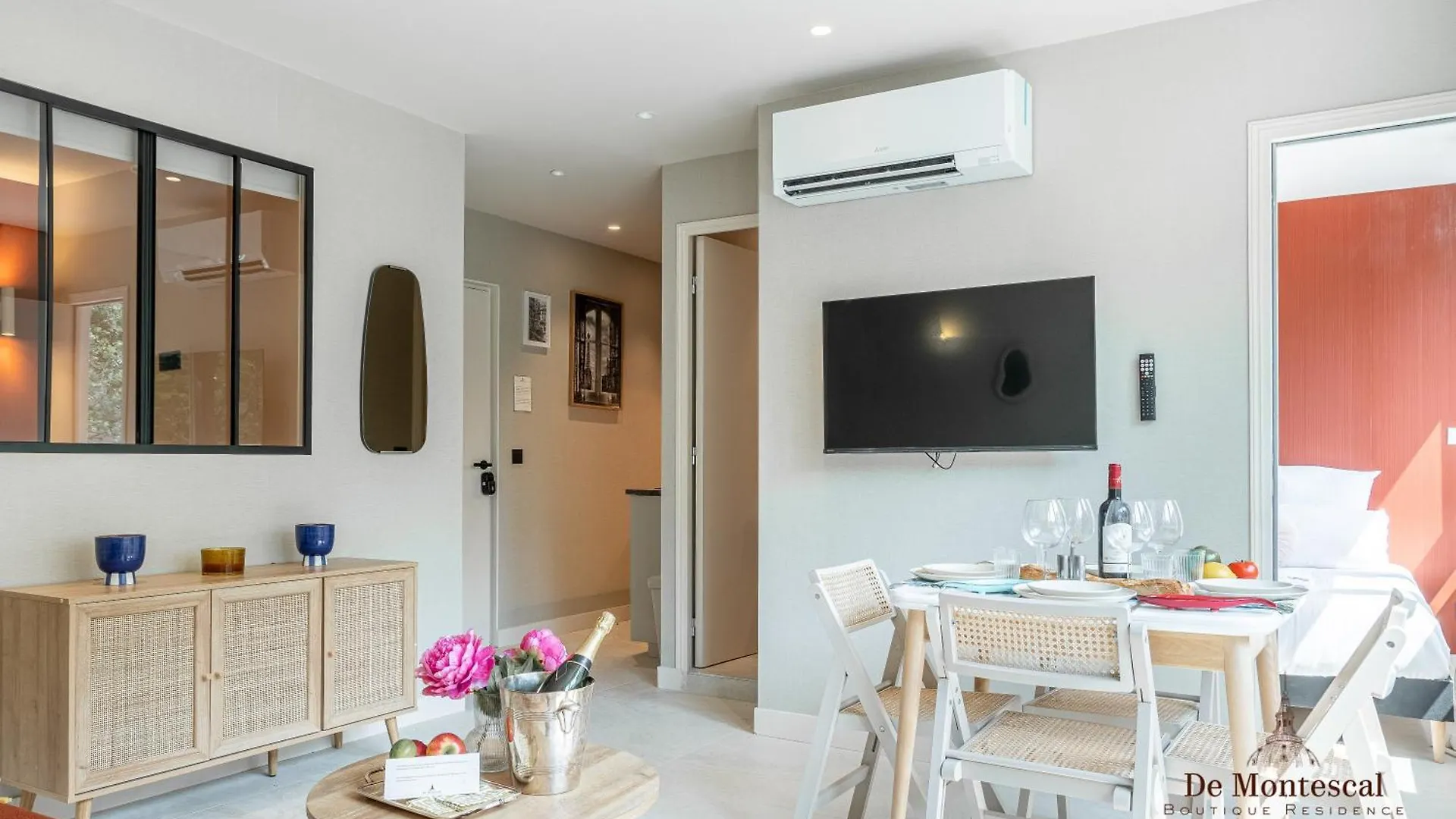 De Montescal - Hot Tub And Ac Cosy Apartment A Prime Location 40M2 Paris