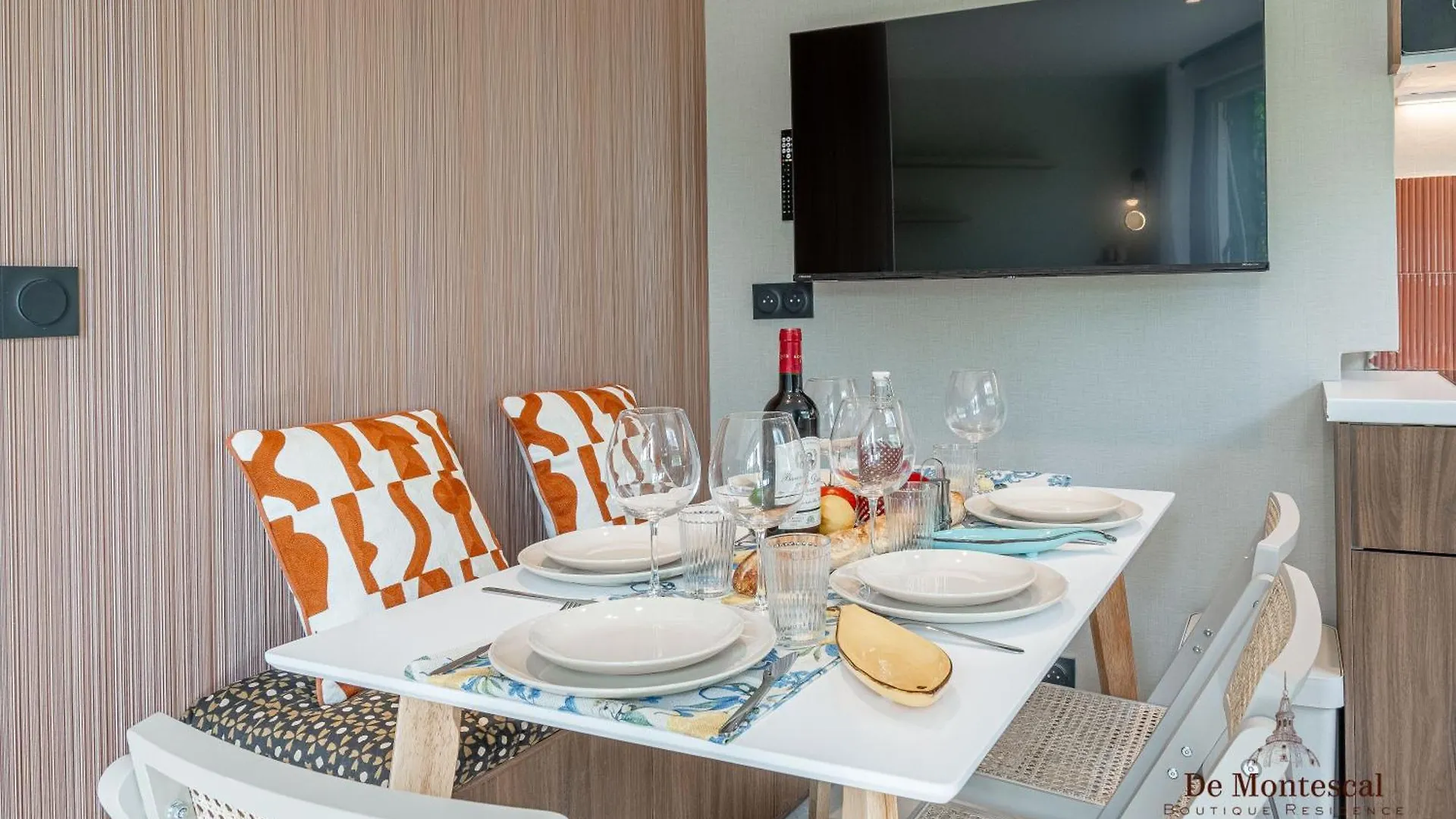 De Montescal - Hot Tub And Ac Cosy Apartment A Prime Location 40M2 Paris